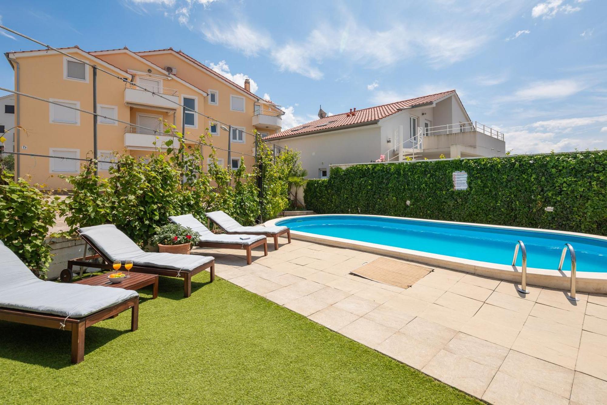Sea View Apartments Tihi II Vodice Eksteriør bilde