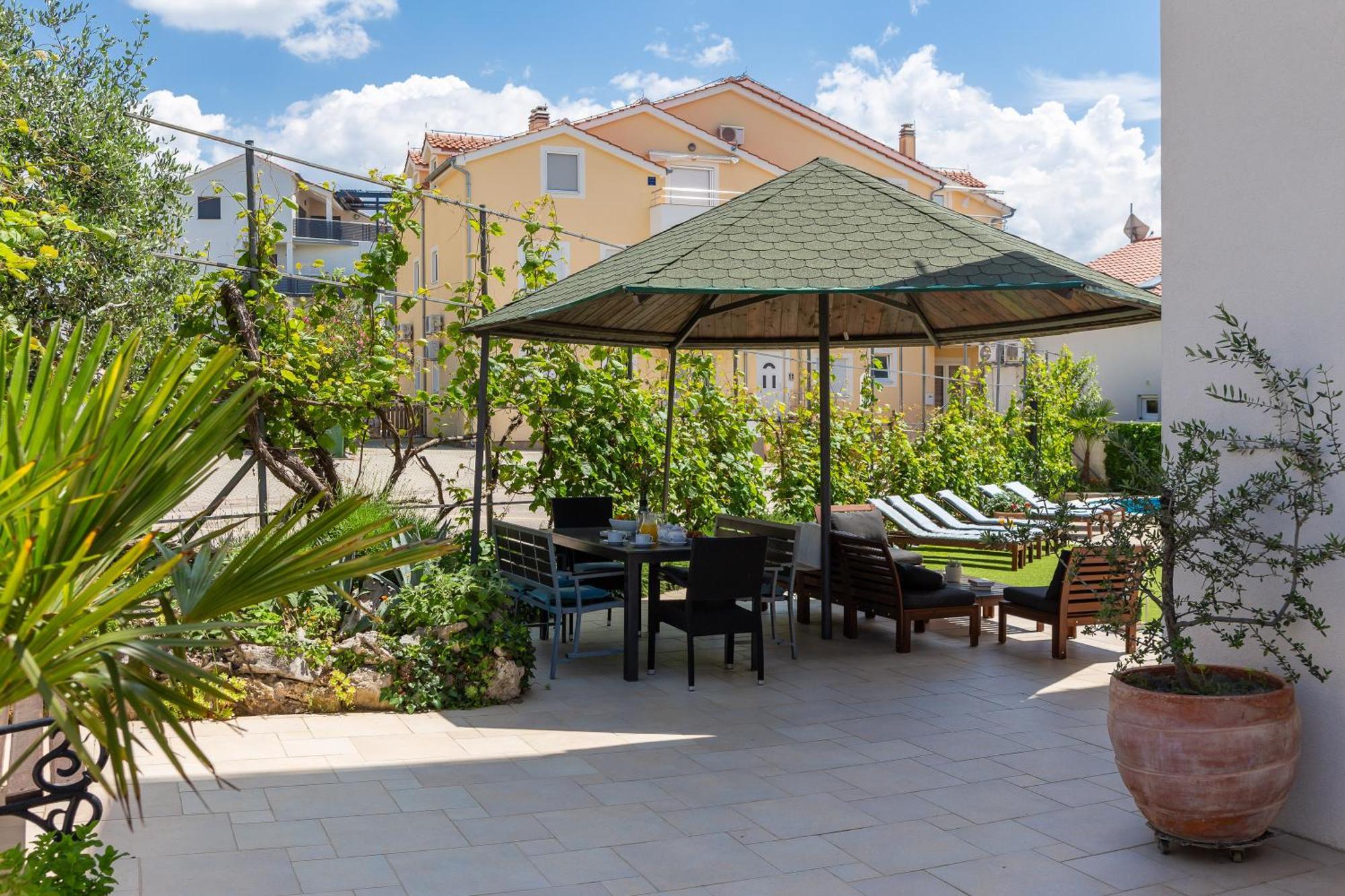Sea View Apartments Tihi II Vodice Eksteriør bilde
