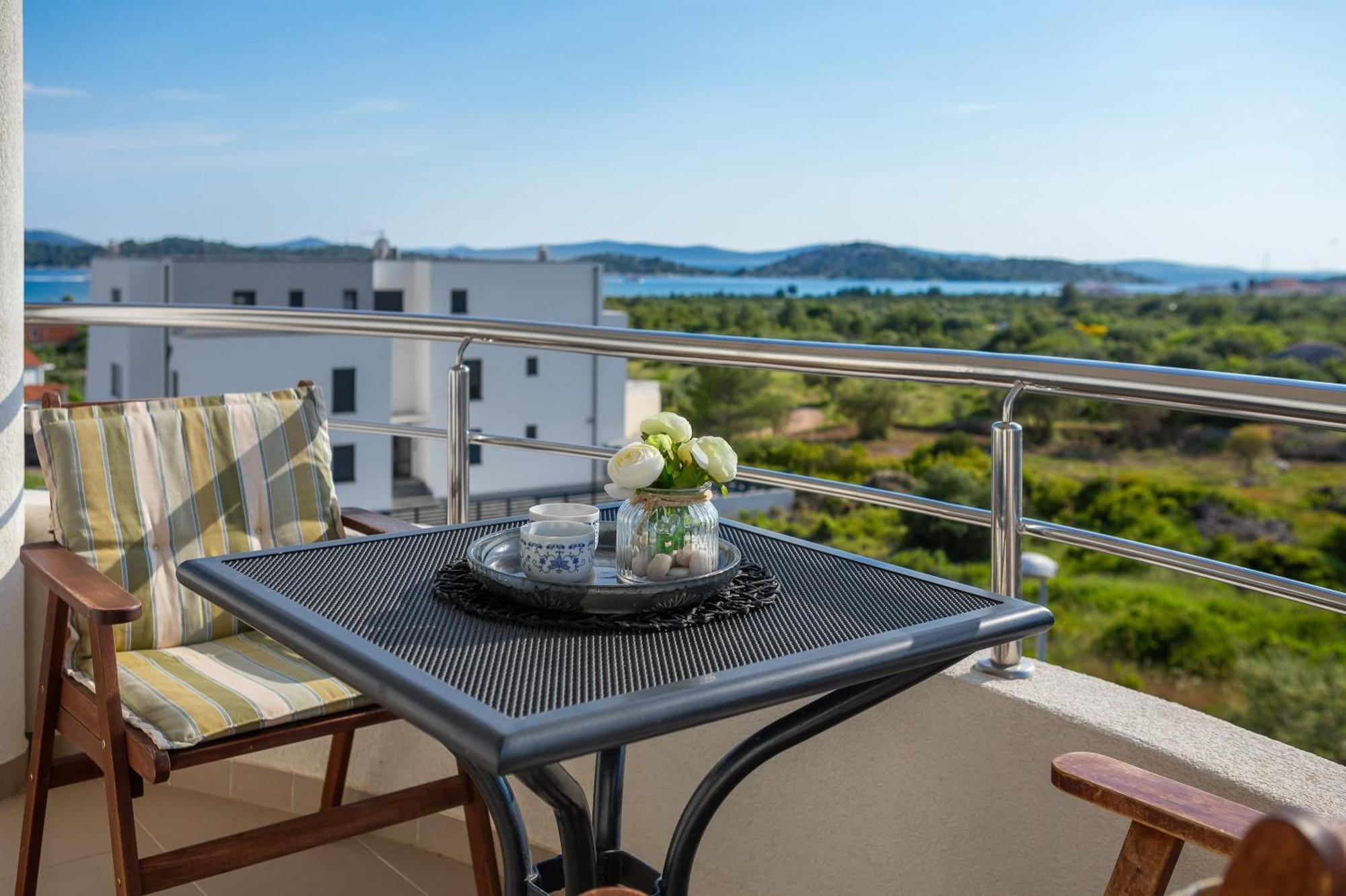 Sea View Apartments Tihi II Vodice Eksteriør bilde
